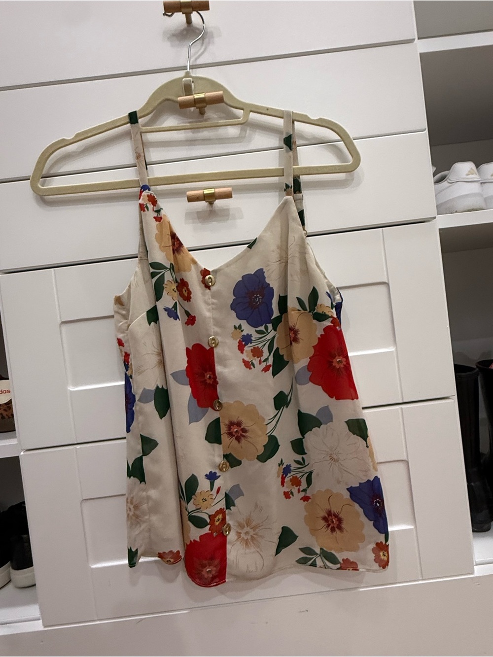 CAbi Beige Floral Button-Front Camisole with Red & Purple Blooms